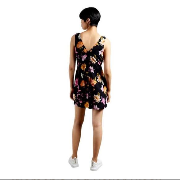 Ted BAKER Dayna Rhubarb Floral Buttoned Tropical Romper Black Size 4 NWT $279 - Picture 6 of 12